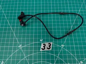 1725401405 Mercedes-benz 2012-20 R172 Slk250 Slc300 Rear Brake Pad Wear Sensor Oem